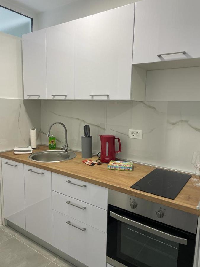 Apartman Stela クニン エクステリア 写真